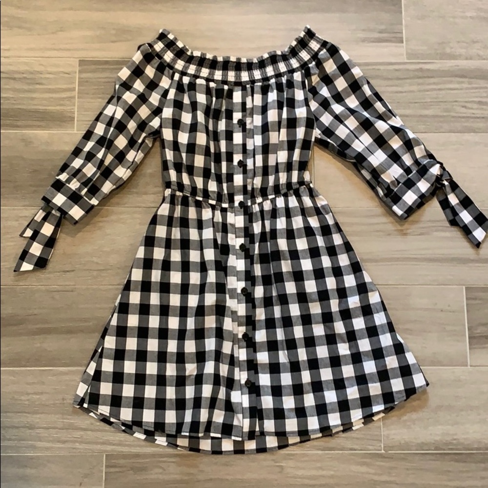 NWT! Black/White checked dress